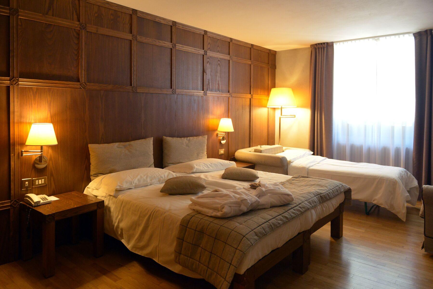 Savoia Palace Hotel Madonna di Campiglio Bagian luar foto