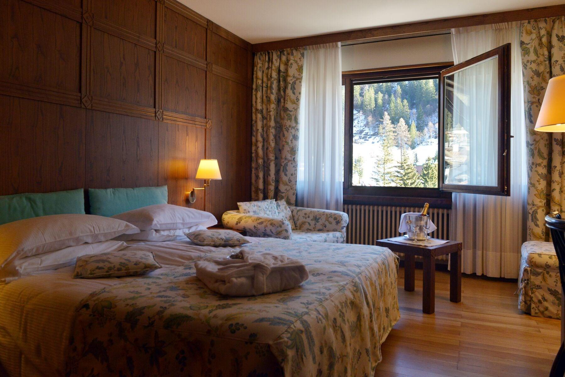 Savoia Palace Hotel Madonna di Campiglio Bagian luar foto