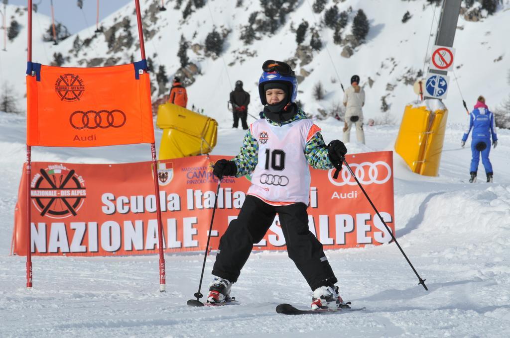 Savoia Palace Hotel Madonna di Campiglio Bagian luar foto